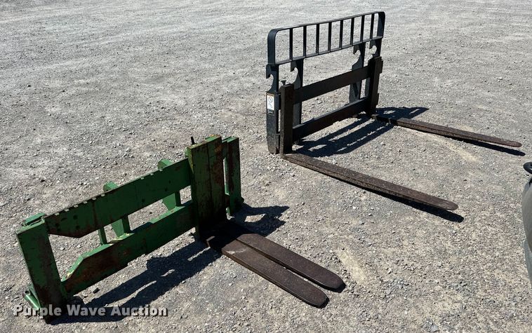 (2) forklift forks - IB9465