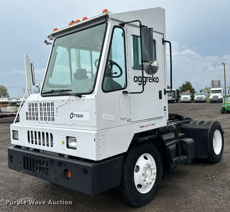 2004 Kalmar 30 yard truck - EG1325