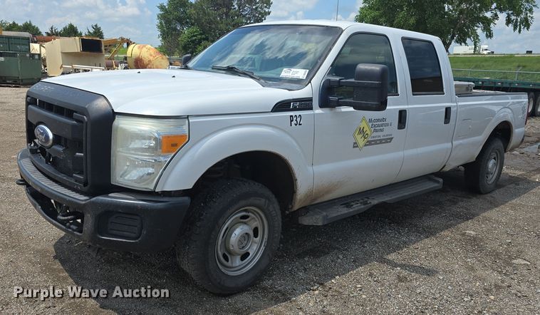 2012 Ford F250 Super Duty XL Crew Cab pickup truck - DQ4396