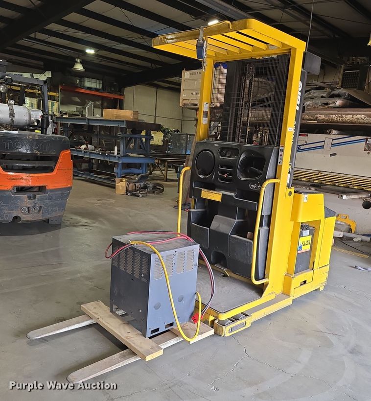 Yale 0S030EBN24TE089 order picker - DS4838