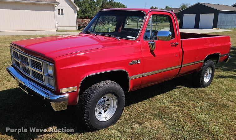 1983 GMC K 1500 High Sierra pickup truck - EI8309