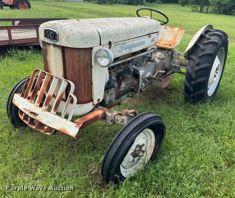 Massey Ferguson  40 tractor - EJ0503