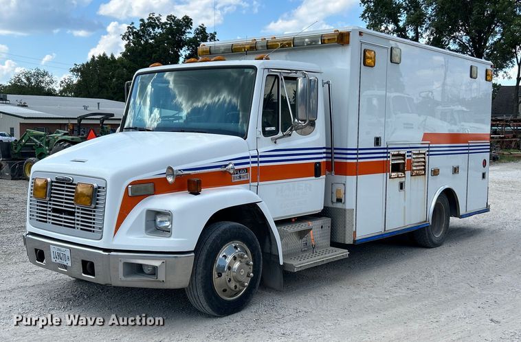 2003 Frieghtliner  FL60 Ambulance - EK3279