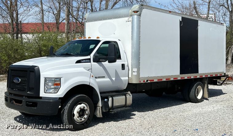 2016 Ford F650 Super Duty box truck - EK4424