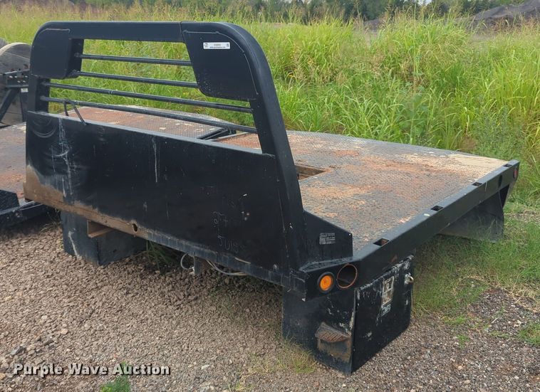 CM flatbed pickup truck bed - EQ2062