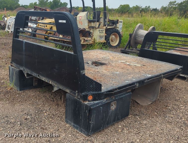 CM flatbed pickup truck bed - EQ2064