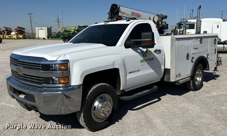 2015 Chevrolet  Silverado 3500HD utility / service truck - IB9457