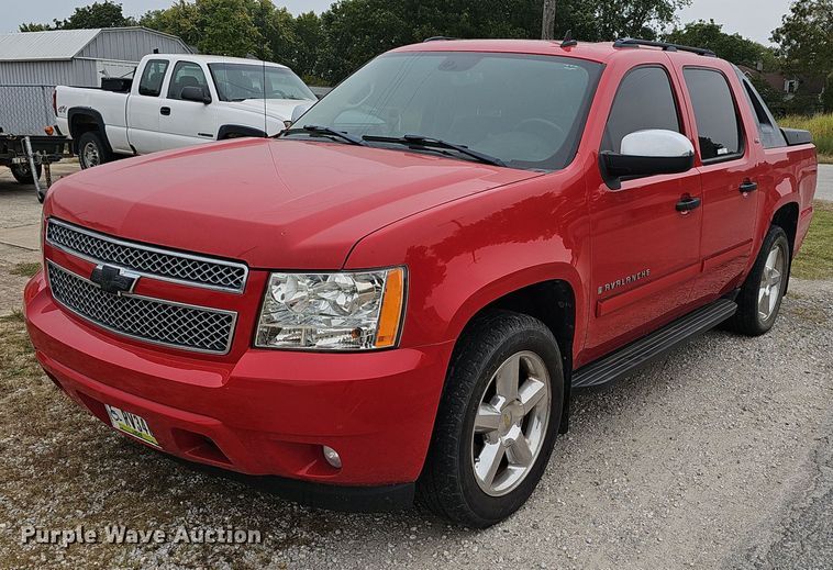 2007 Chevrolet  Avalanche  Crew Cab pickup truck - NX9263
