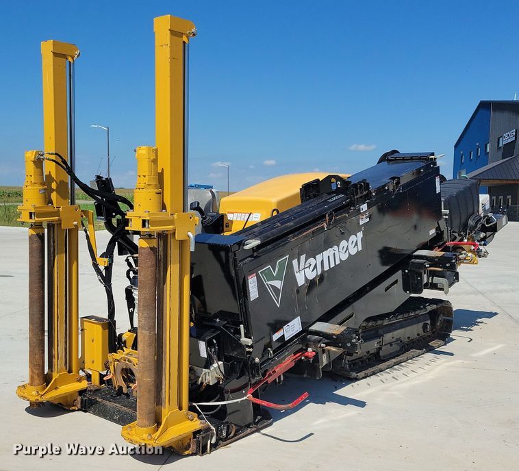 2022 Vermeer D24X40 Navigator Series III directional boring unit - DR4454