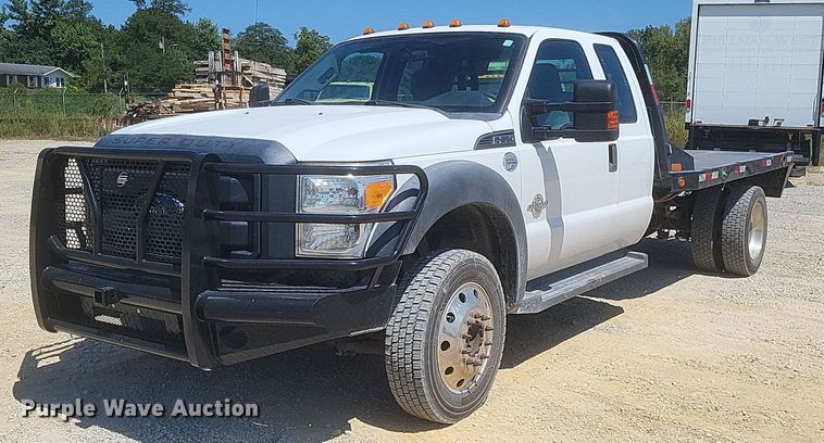 2016 Ford  F550 Super Duty XL SuperCab flatbed truck - DR4982