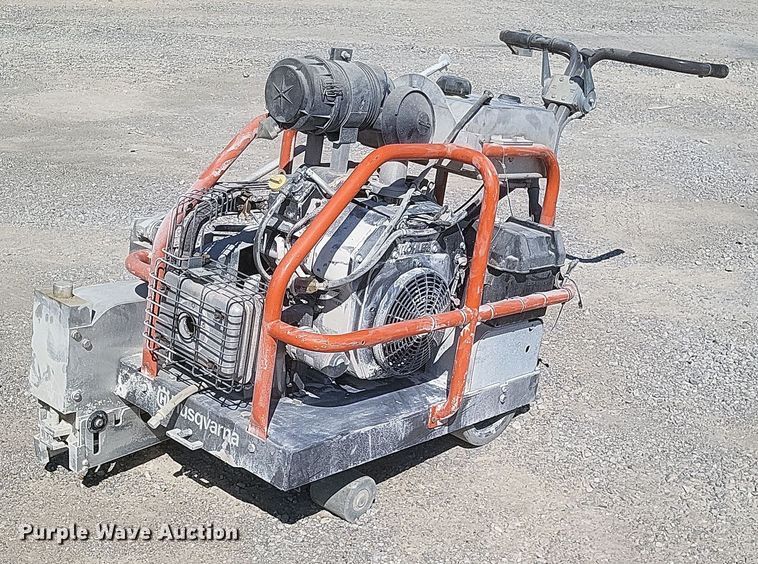 Husqvarna  Soff-Cut 4000 concrete saw - DR4987