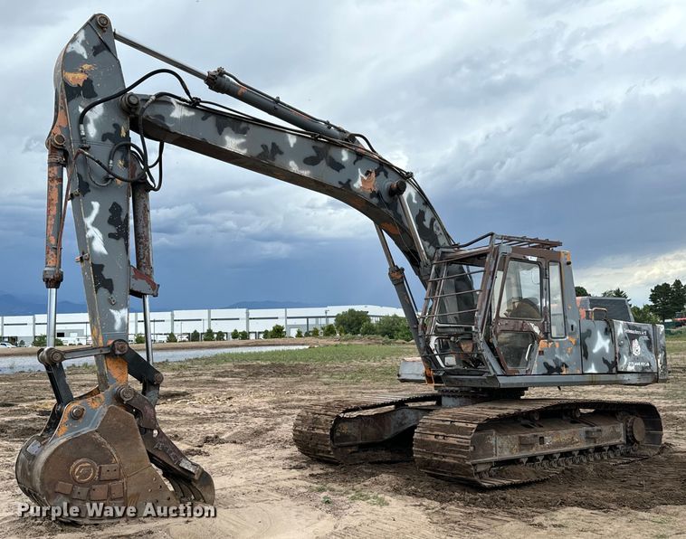 1993 Case 9030 excavator - DS7532