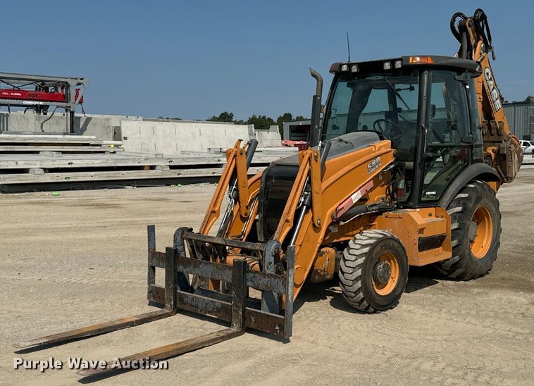2015 Case 580 Super N backhoe - DX1176
