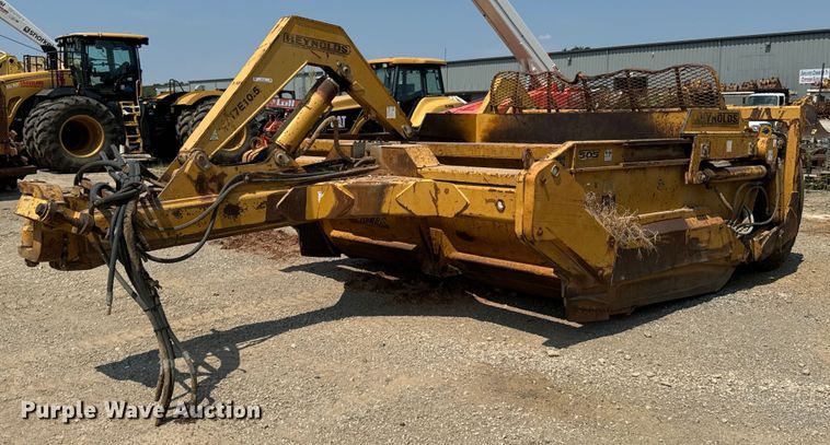 2004 Reynolds 17E10.5 scraper - DX1181