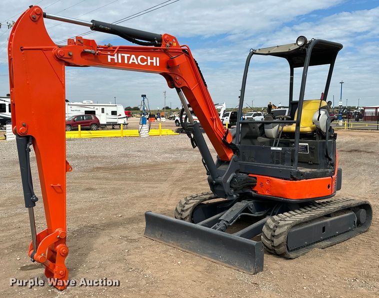 2011 Hitachi  Zaxis 35U-3 mini excavator - EJ8970