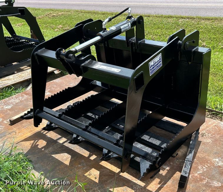 Patriot Implements skid steer rock grapple bucket - EK3059