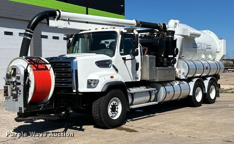 2014 Freightliner  108SD sewer jetter truck - EK3274