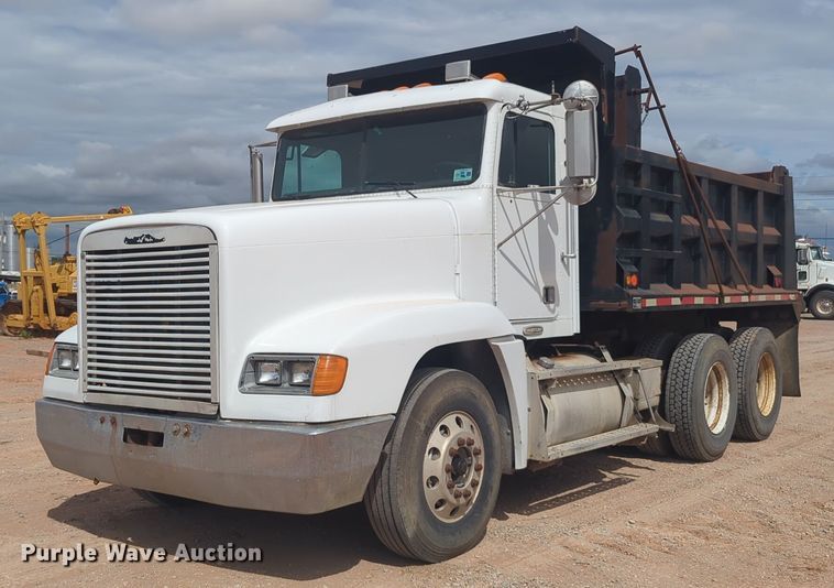 2003 Freightliner  FLD dump truck - EQ2034