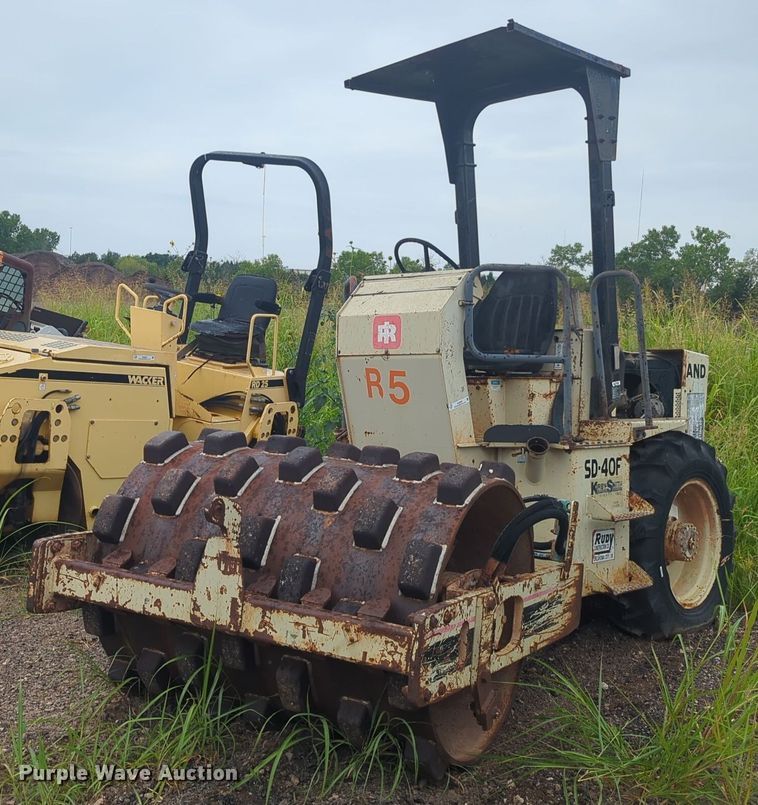 Ingersoll Rand  SD40DF single drum vibratory roller - EQ2059