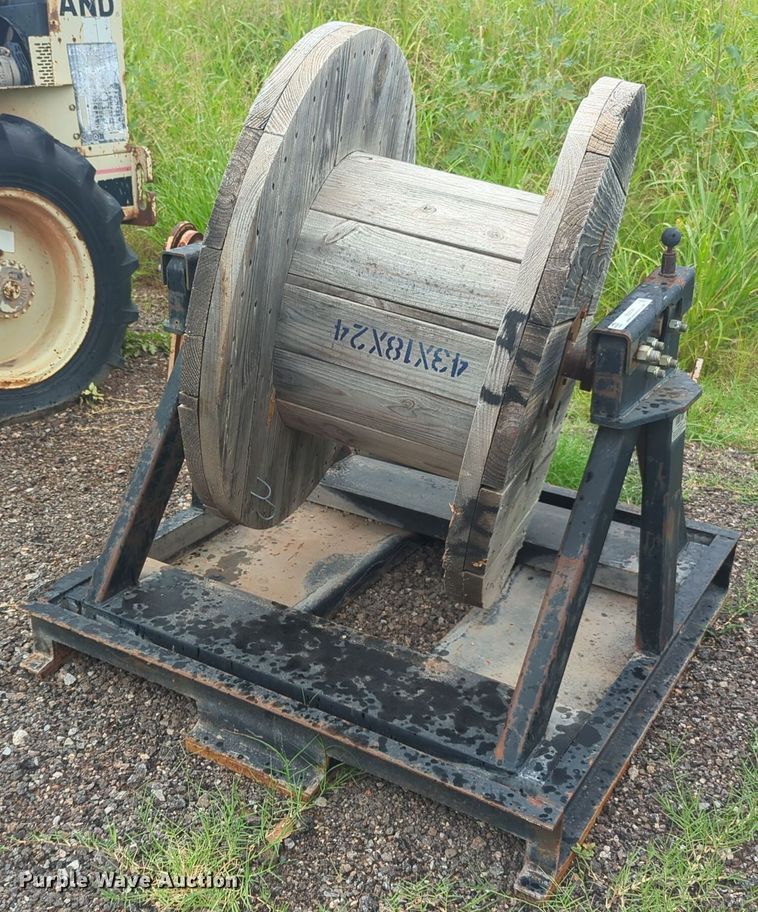 Southwire reel stand - EQ2066