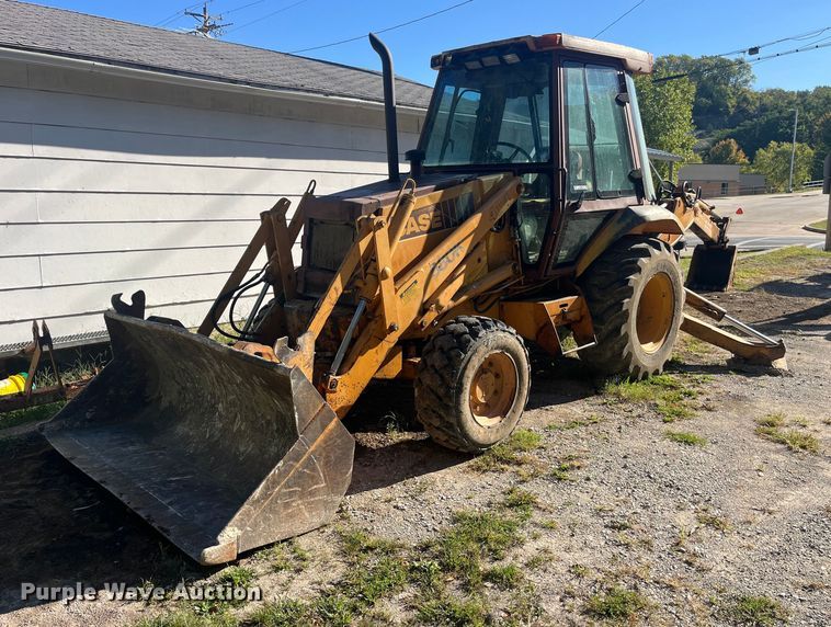 1988 Case 580K backhoe - LC9037