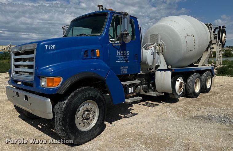1998 Ford LTA9000 ready mix truck - LG9002