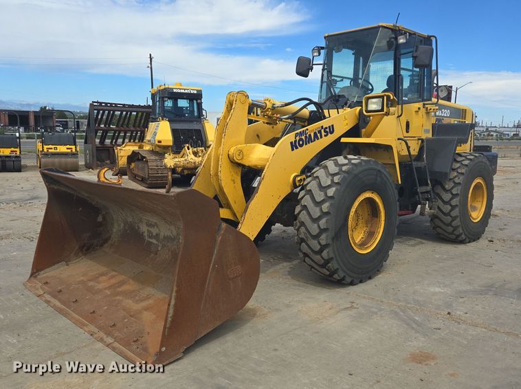 2012 Komatsu WA320-6 wheel loader - LG9008