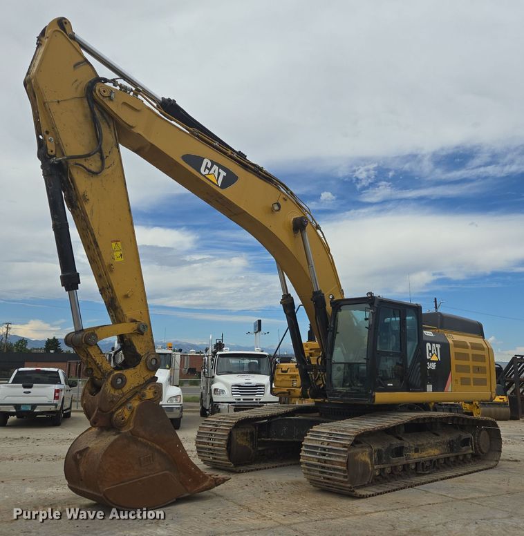 2015 Caterpillar 349FL excavator - LG9011