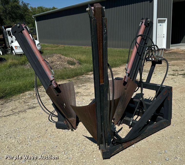 Shop built  skid steer tree spade - MV9086