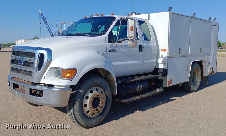 2008 Ford F650 Super Duty Crew Cab fuel/ lube truck - NY9468