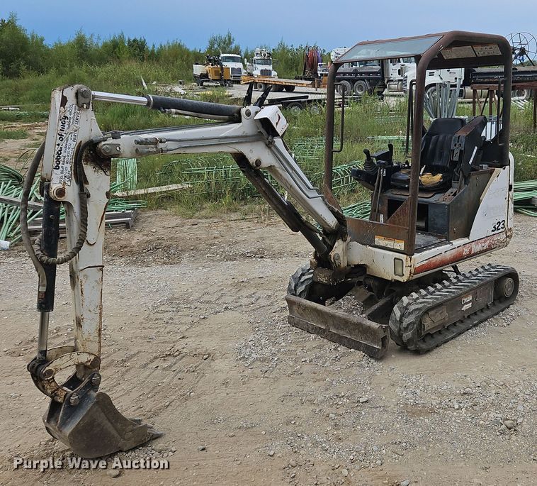 2005 Bobcat 323 mini excavator - OJ9832