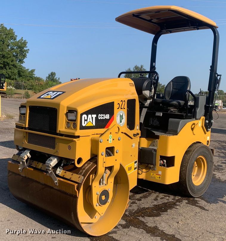 2019 Caterpillar CC34B single drum vibratory roller - DM1801