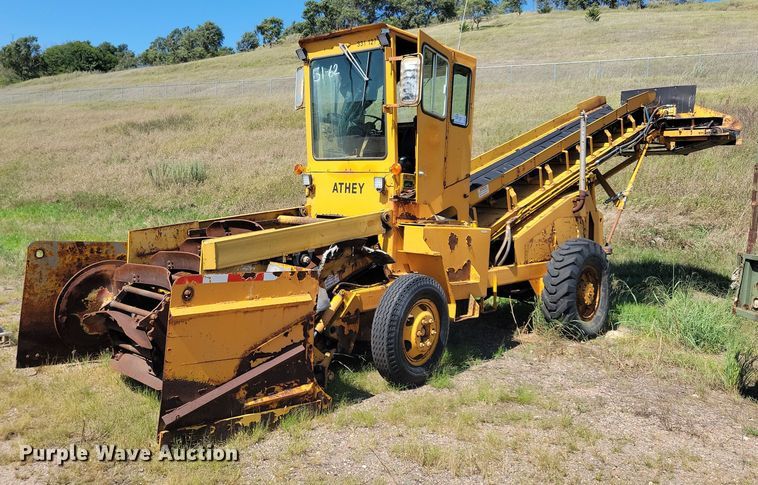 1980 Athey 7-12D windrow elevator - DR4473