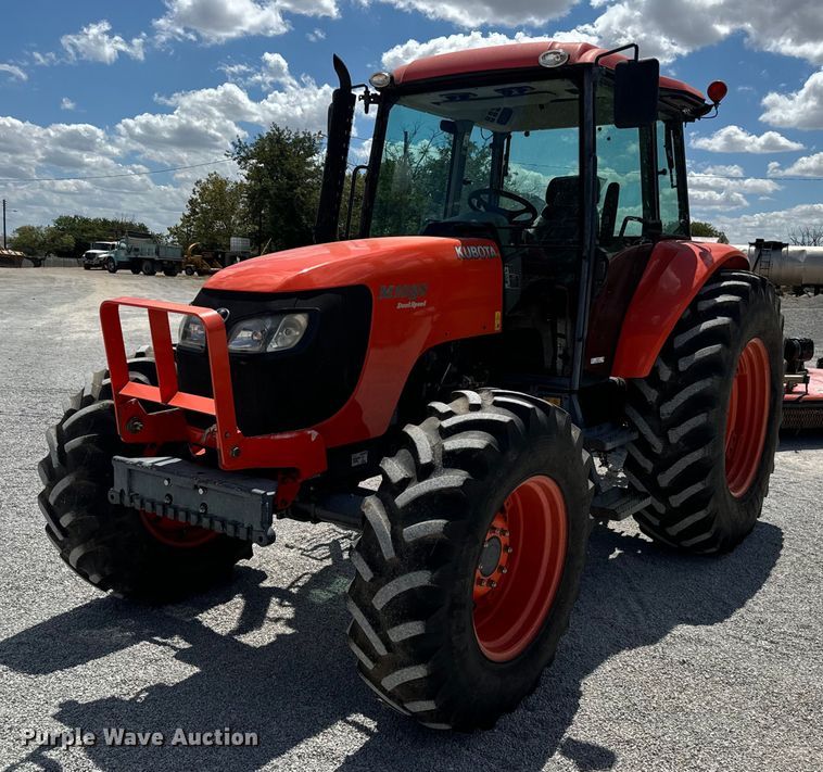 Kubota M108S MFWD tractor - NQ9787