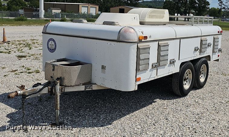 1999 Jones Trailer  kennel trailer  - NX9121