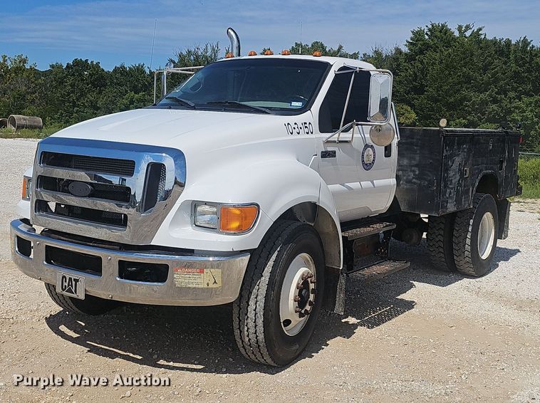 2007 Ford F750 Super Duty utility / service truck - NX9168