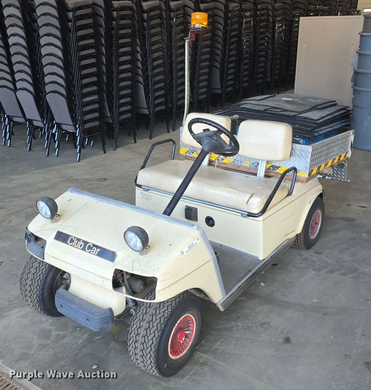 1998 Club Car DS golf cart - OD9736