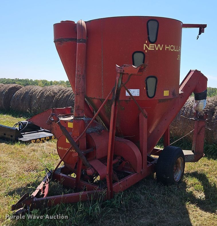 New Holland 354 feed grinder/mixer - DR8764