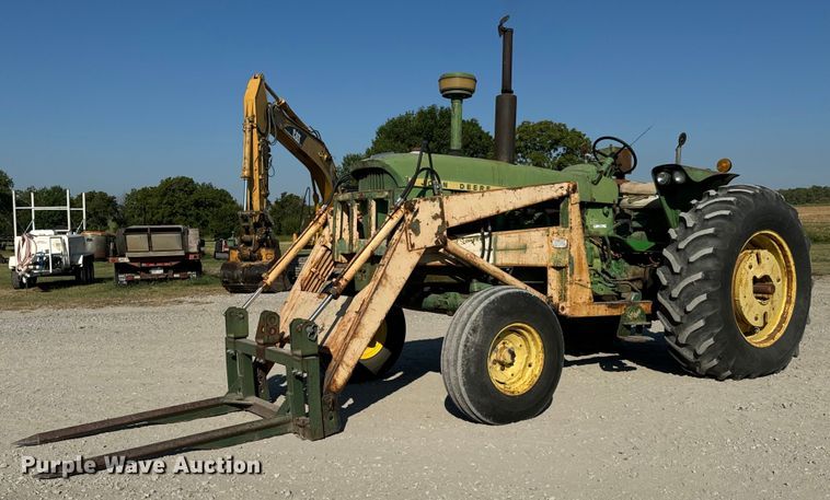 1968 John Deere 4020 tractor - MV9093