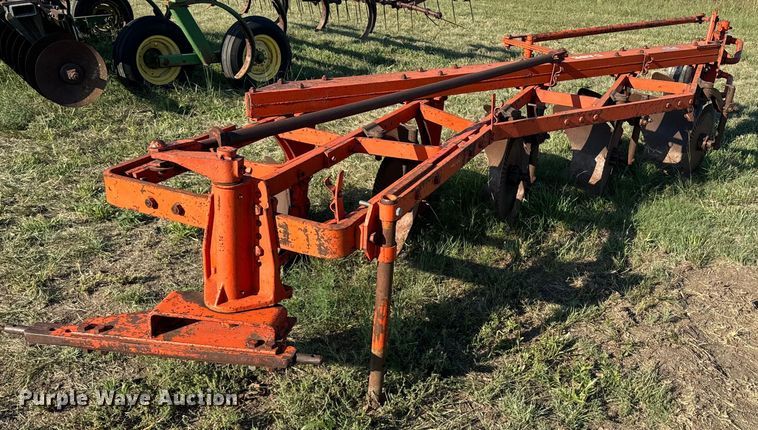 Case plow - OE9233