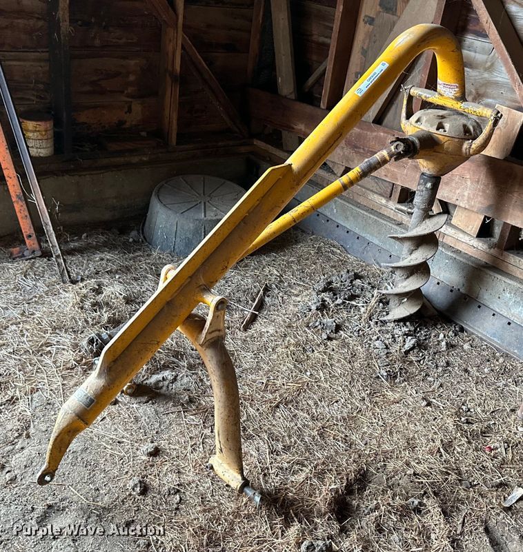 Danuser three point auger - OM9680