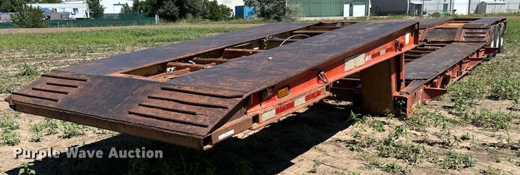 1980 Hyster lowboy equipment trailer - LG9019
