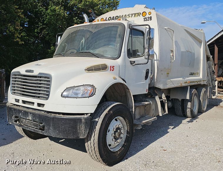 2014 Freightliner M2 refuse truck - NX9206