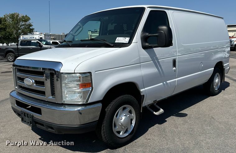 2014 Ford Econoline E150 van - DH1266