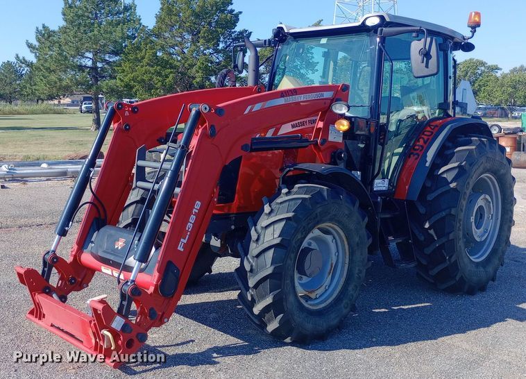 2018 Massey Ferguson  5710 MFWD tractor - DH1309