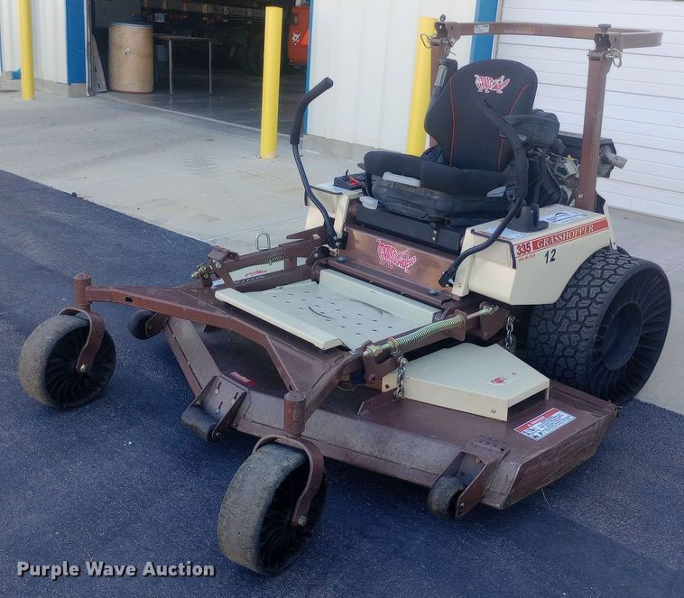 2020 Grasshopper 335B ZTR lawn mower - DH1316