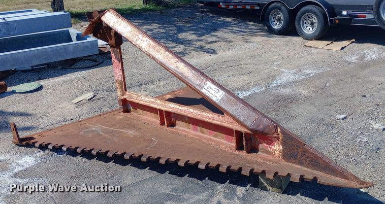 Shop built loader root blade - DH1329