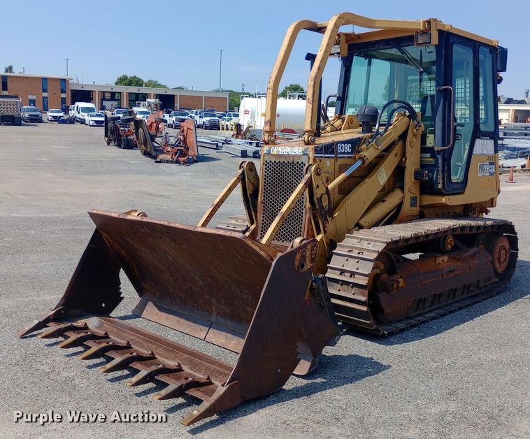 2004 Caterpillar  939C track loader - DH1337