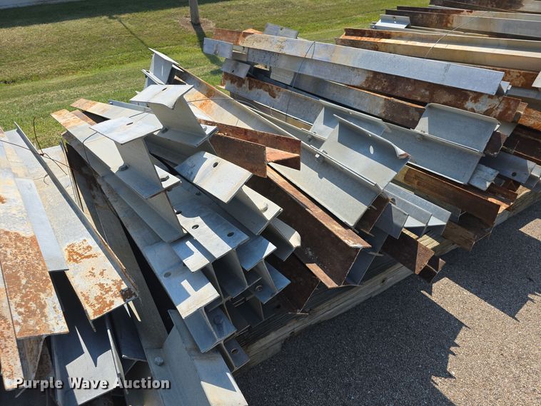 (25) guard rail posts - EK2013