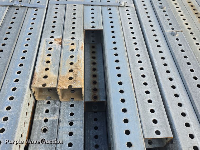 (25) sign posts - EK2153